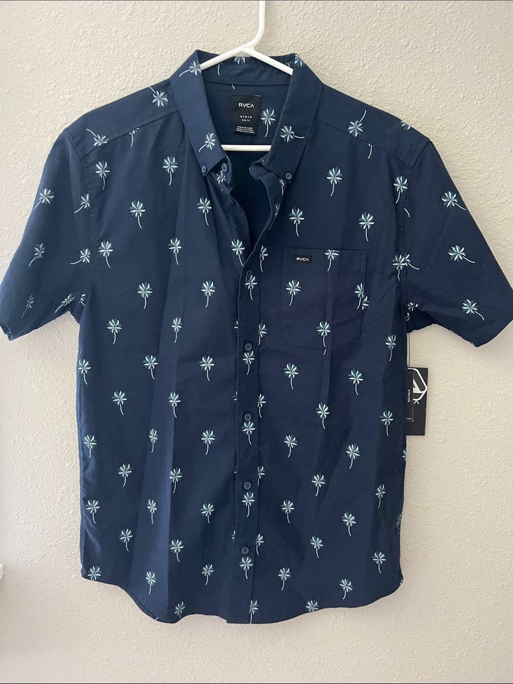 RVCA Navy Button-Down Shirt with Light Blue Palm Print men’s medium